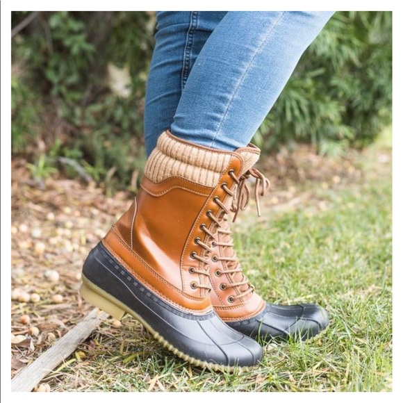 black and tan duck boots